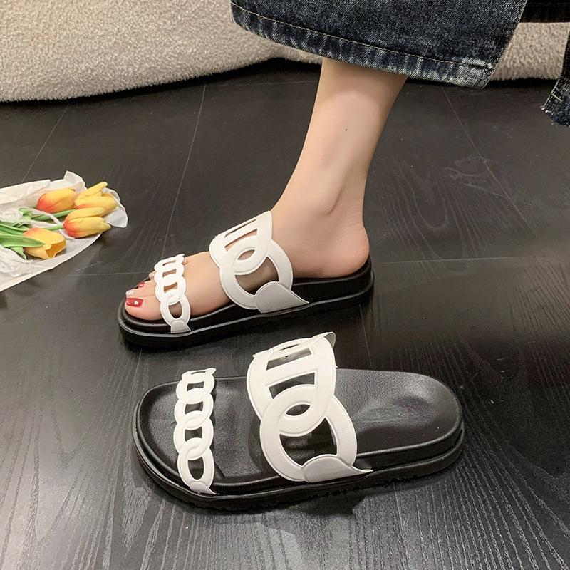 Slippers women wear summer new Sanya vacation sandals women's platform travel beach second uncle pig nose shoes