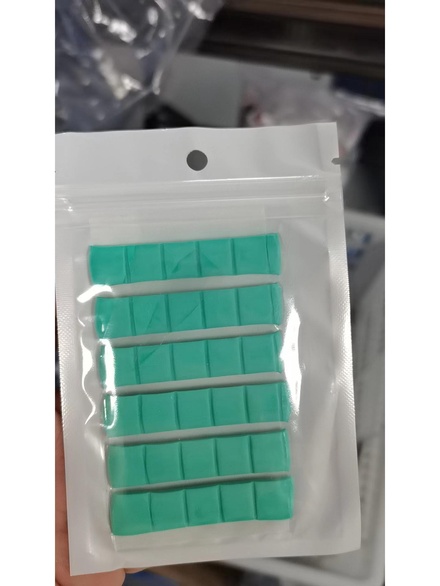 Многоразовый синий клей без гвоздей: Формуемый клей без следов