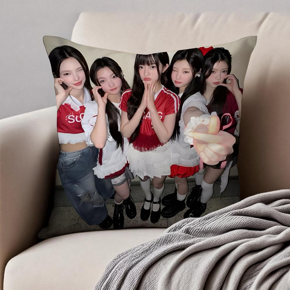Frisches Niedliches Koreanisches Mädchen-K-Pop-Gruppe IILLIT Kissenbezug Kissenhülle Milbenschutz Unsichtbarer Reißverschluss Kurzer Plüsch Sofakissen