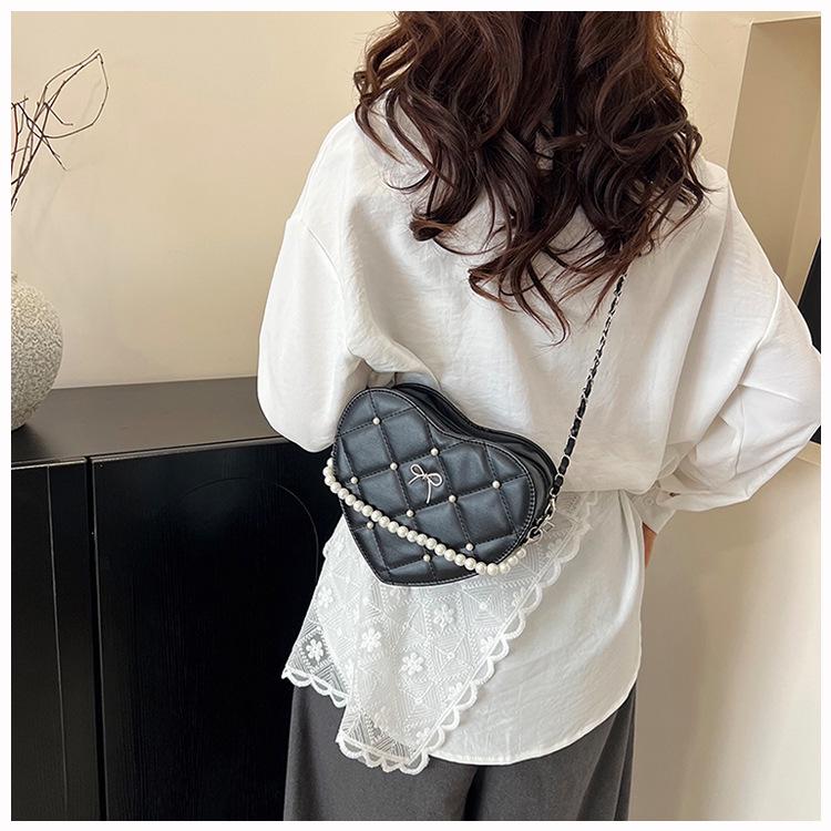 2025 Spring/Summer Lolita Mini Heart-Shaped Quilted Crossbody Bag