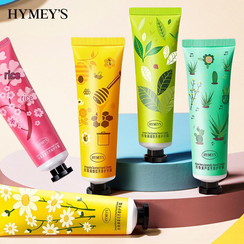Chrysanthemum Hand Cream: Smooth, Gentle, and Moisturizing Anti-Chapping Skincare.