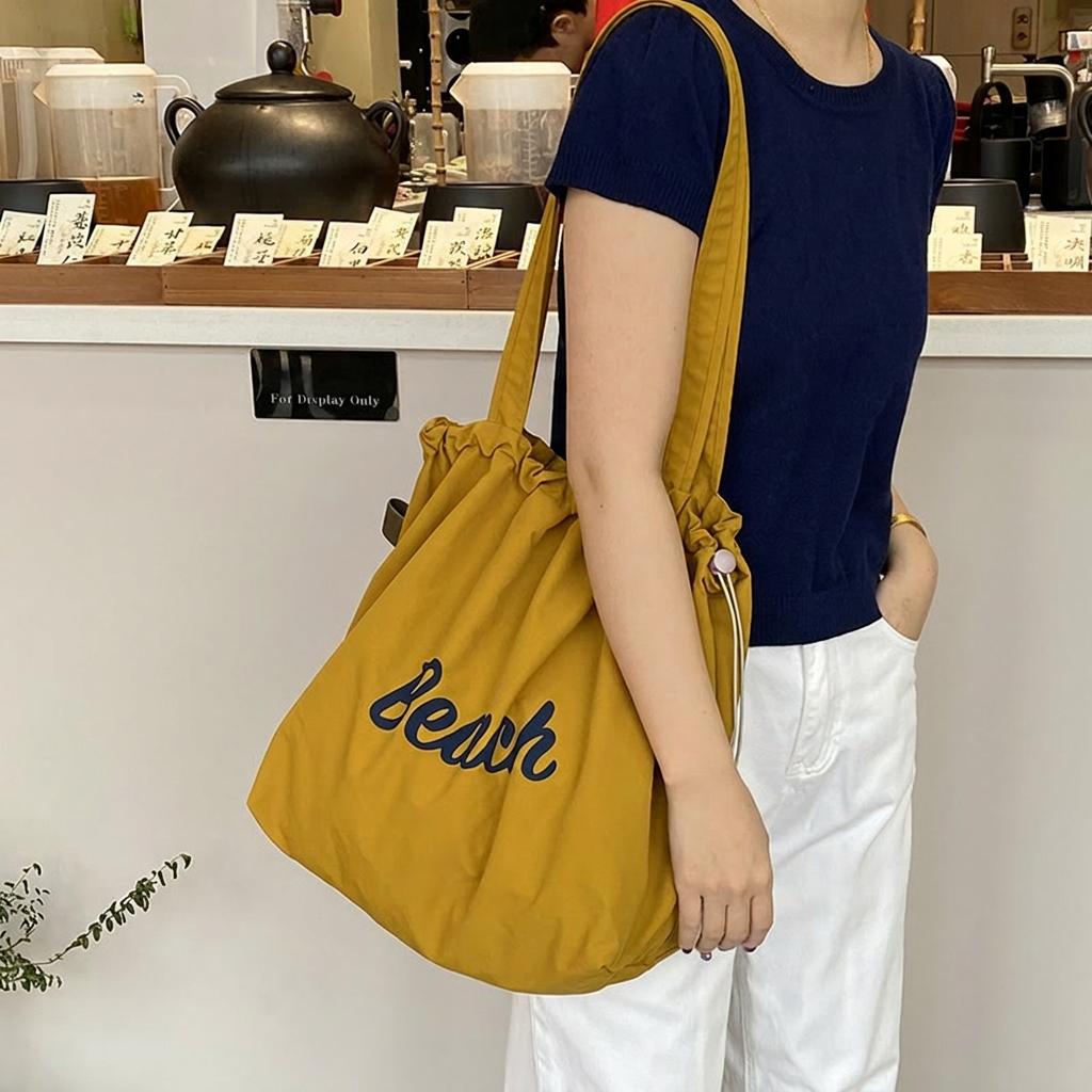 Tasche mit Buchstabendruck Bequeme Kordelzugtasche Große Kapazität Lässige Tasche Weich Zum Ausgehen Kurze Ausflüge Reisen