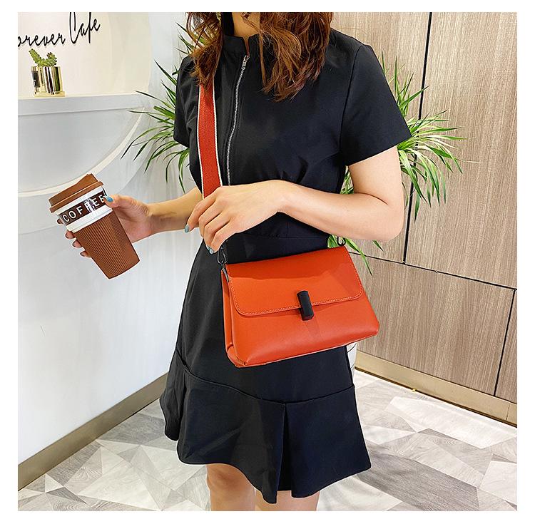 Retro Hong Kong Style Bag Women 2020 New Simple Shoulder Bag Fashion All-match Texture Messenger Female Bag Soft Leather Small Bag