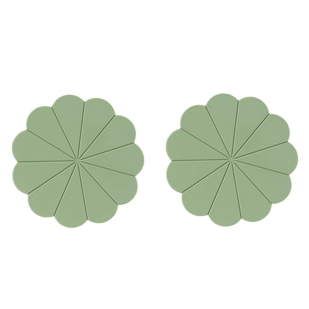2PCS Heat Resistant Flower Shaped Silicone Mat Anti Scalding Table Mat Dining Table