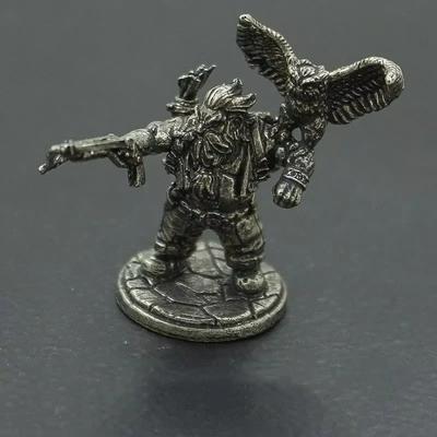 Vintage White Brass Miniature Dwarf Warrior Statue Desktop Board Game Warrior Model Toy Boys Desk Decorative Ornament Craft Gift