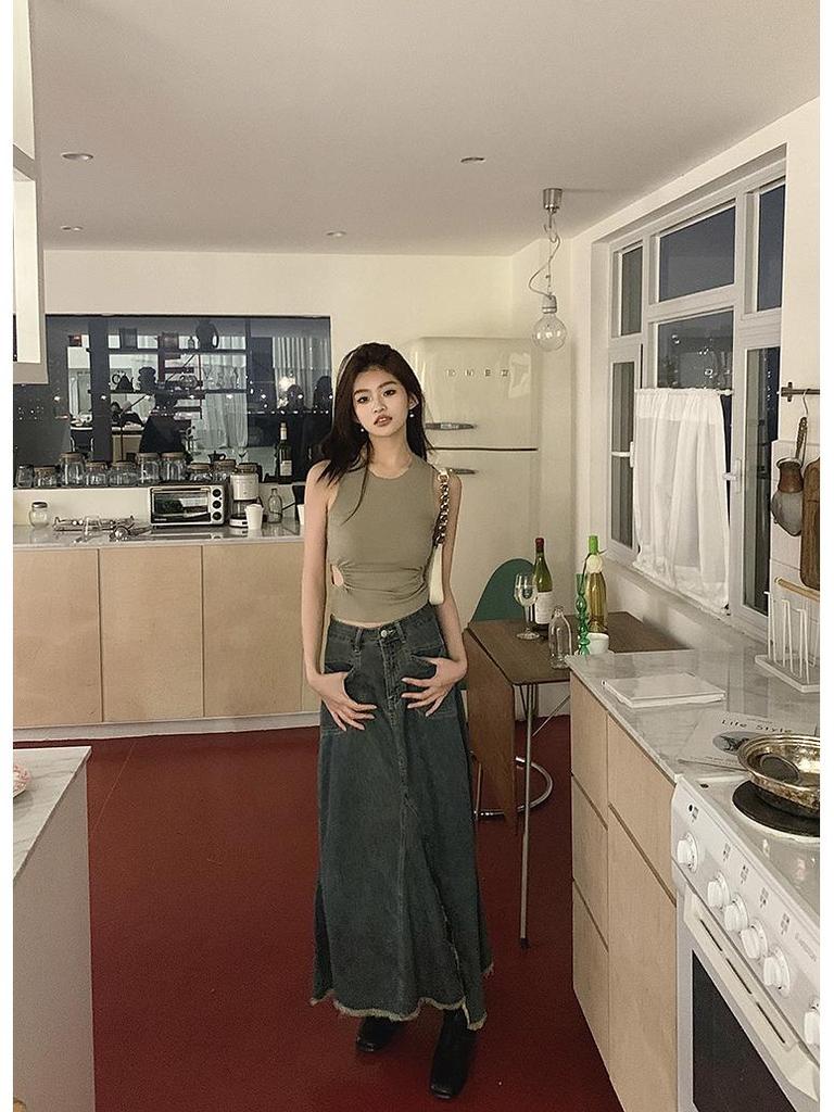 2026 Spring/Summer Women's Frayed Hem Irregular Slit Denim Long Skirt