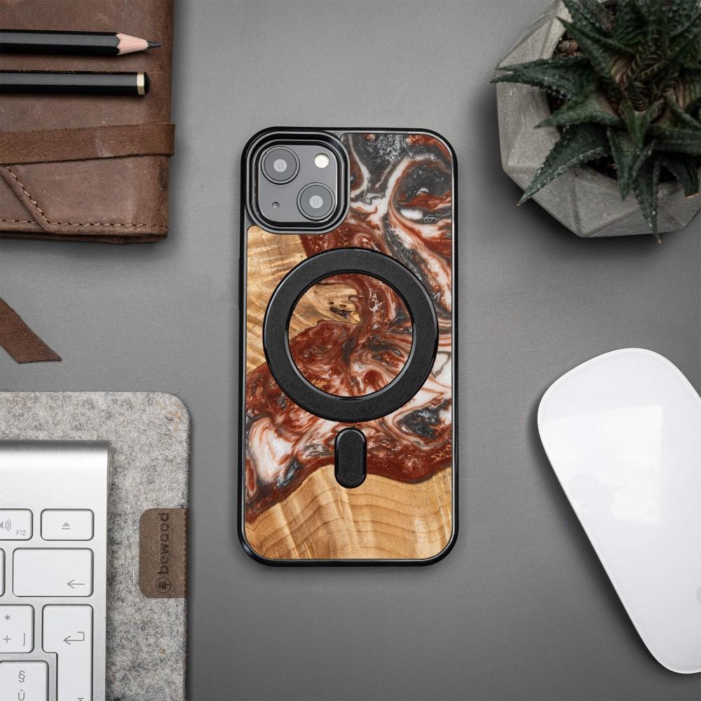 Bewood Unique case for iPhone 13 - Planets - Venus with MagSafe