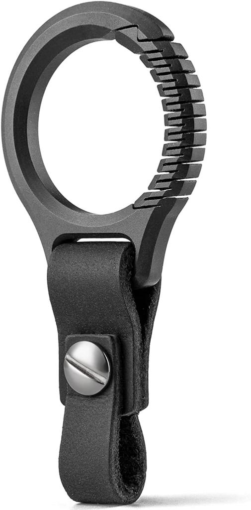 TISUR Titanium Carabiner Keychain with Genuine Leather Key Ring Men's (Black)