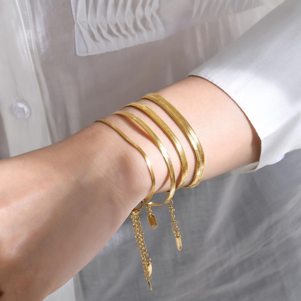 High End PVD 18K Gold Plated Shinny Waterproof Tarnish Free Herringbone Snake Basic Stainless Steel Bracelet