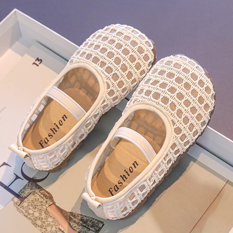 Mädchen Sandalen Sommerkleidung rutschfest 2025 neu Mesh hohl atmungsaktiv Kinder Mesh Schuhe Mädchen Mode Prinzessin