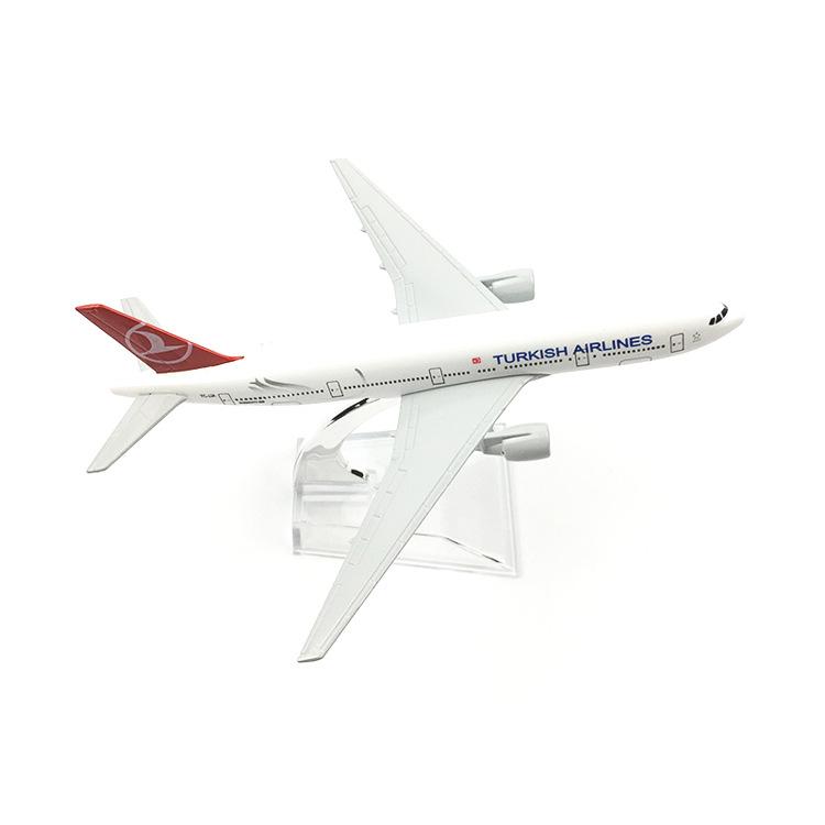 

16CM Alloy Aircraft Model Turkish Airlines 777 Collectible With Landing Gear Children s Toy Gift Hobby