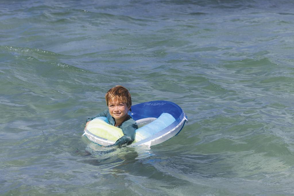 Igarashi 80cm Blue Beach Float with Rope RLD-80K