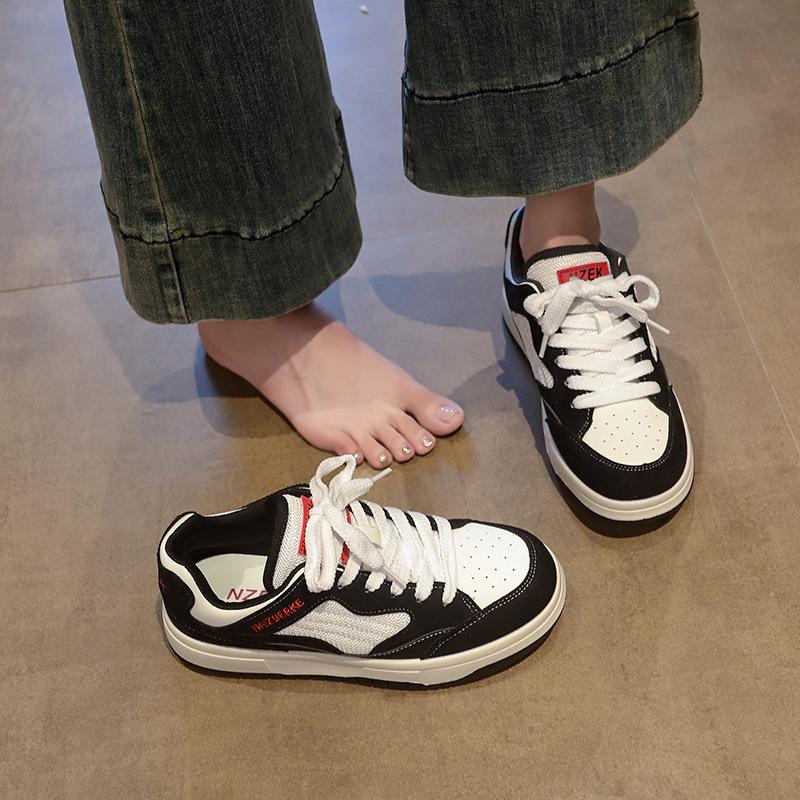 Versatile casual little white shoes women's 2025 autumn new Korean version of simple and fashionable thick-soled low-top imitation leather panel shoes