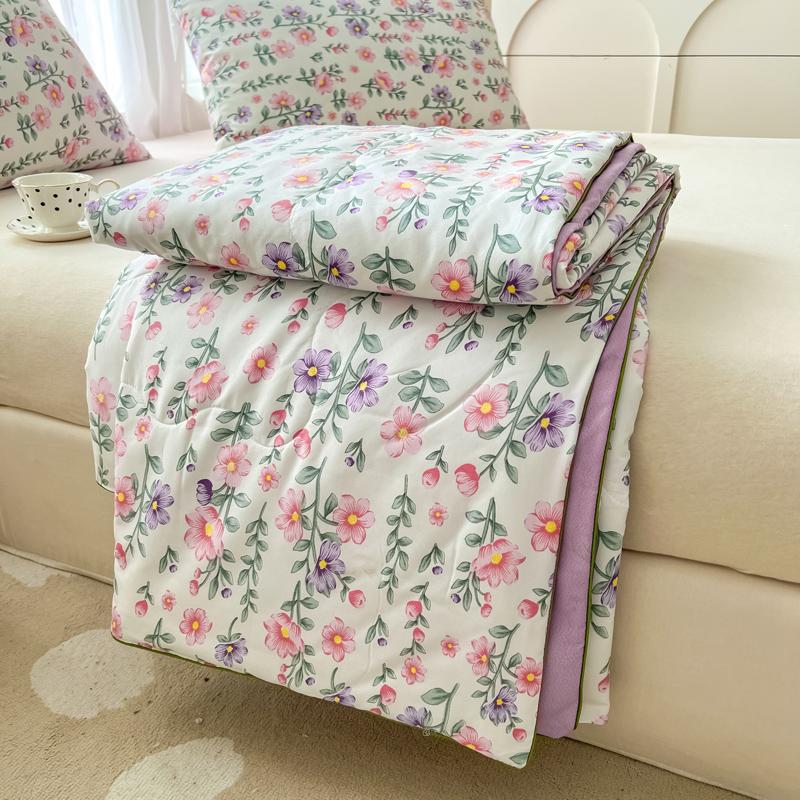 Summer Quilt Floral Style Duvets Single/Queen Size Comforter Thin Duvets Skin-Friendly Bedspread Edredones (No Pillowcase)