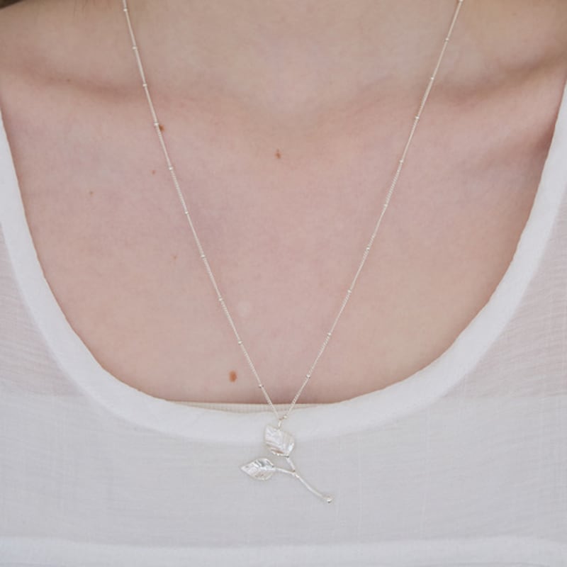 STILL INSTANT Rose with Dew - Necklace 04