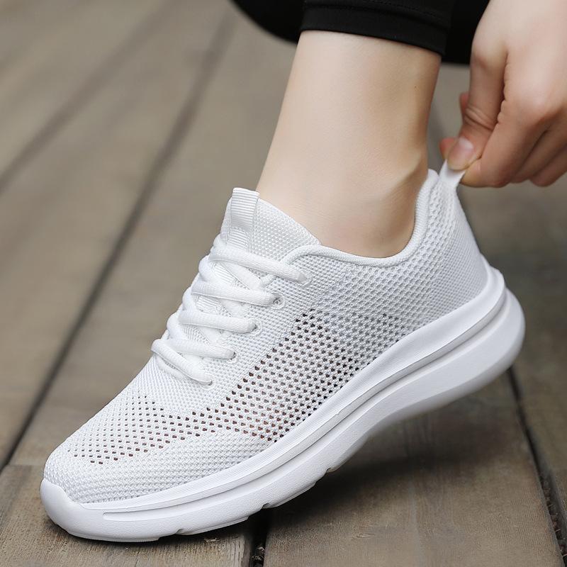 Scarpe da ginnastica taglia grande uomo estate scarpe in rete traspirante studentesse scarpe da corsa bianco puro