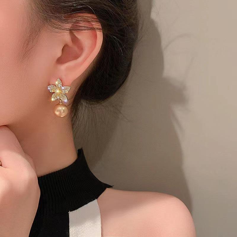 S Silver Needle Retro Style Flower Stud Earrings Diamond Pearl Earrings Dongdaemun Literary and Art Fan Temperament Earrings Women