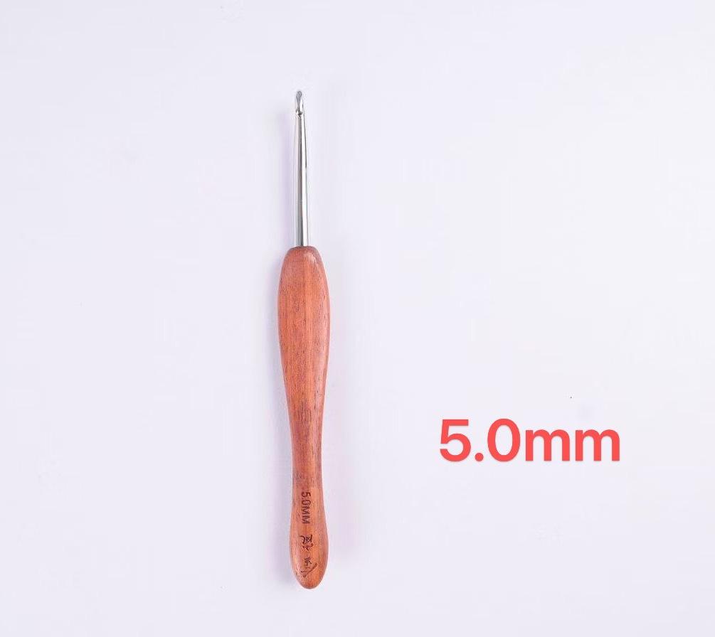 Crochet Blood Sandalwood Handle Hand Knitting Tool Non-Slip Stainless Steel Crochet