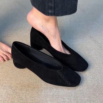 Fashion Black Suede Women Pumps Vintage Square Toe Commuter Single Shoe Fashion Slip On Thick Heeled Shoes for Women Shallow Heels Women