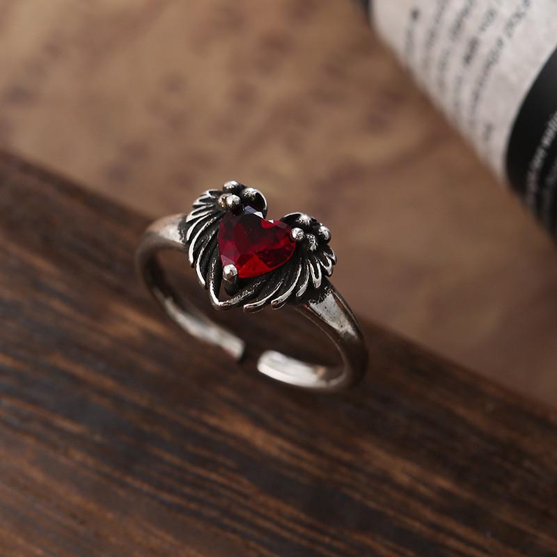 Trendy Vintage Wing Heart Copper Ring With Red Zircon For Women Fashionable Summer Accessory