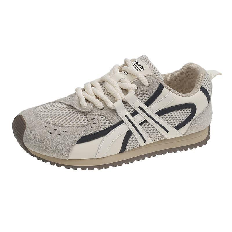 

Sports and leisure German training shoes women s autumn 2025 new retro versatile mesh breathable soft-soled Forrest Gump shoes 35