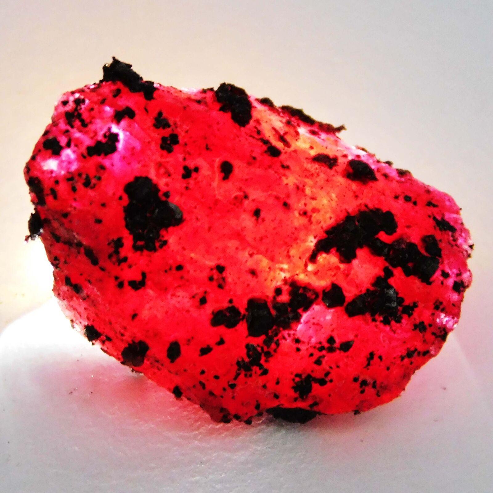 

NATURAL Uncut Excellent RED Ruby Rough 50 to 60 Ct CERTIFIED Loose Gemstone. Y1A-5658 26.2 mm APPROX червоний