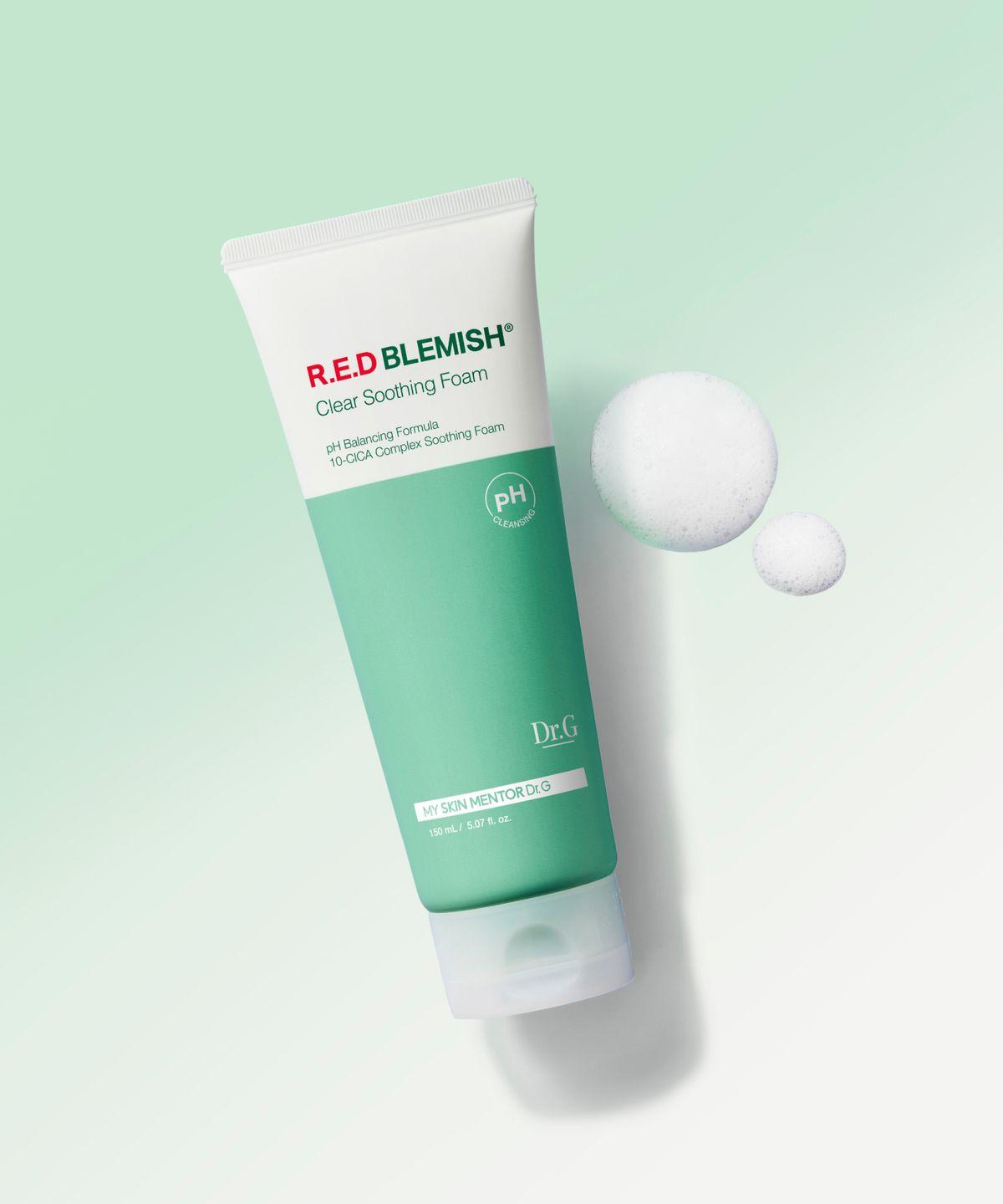 Mildly Acidic Red Blemish Clear Soothing Foam 150mL