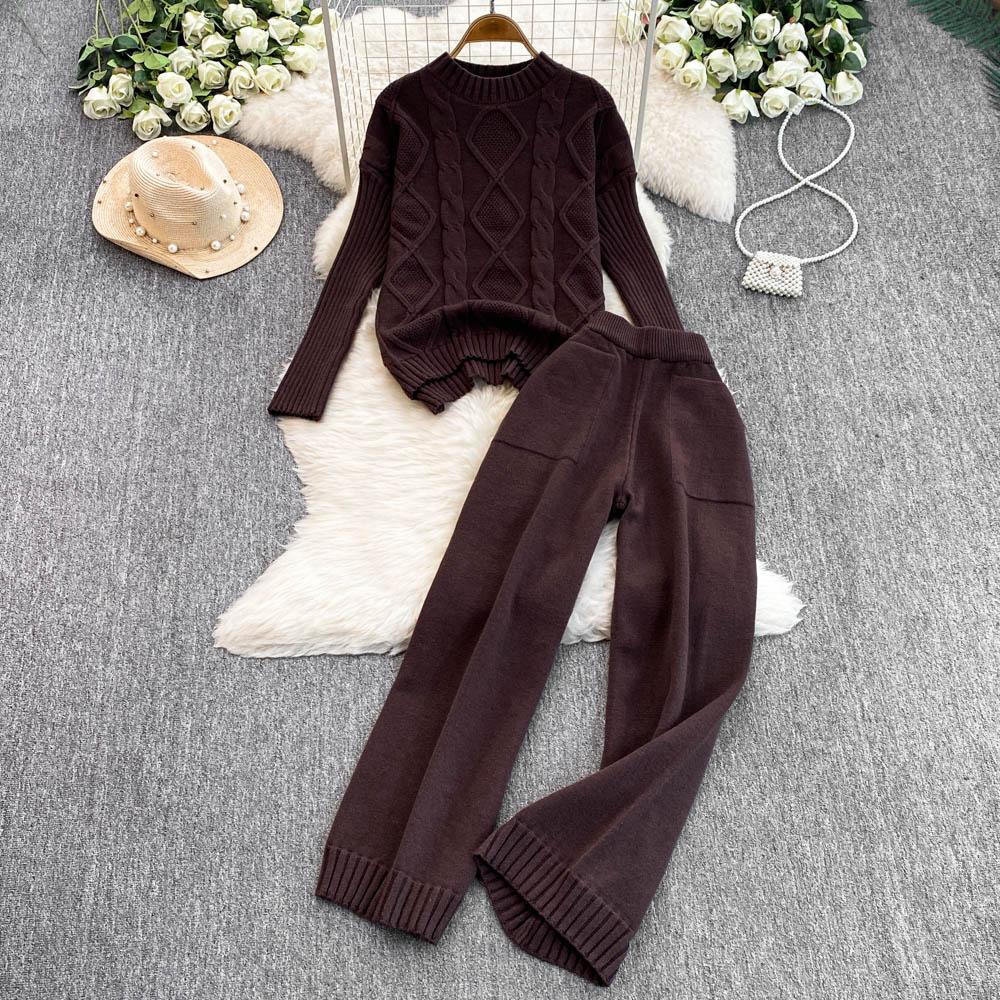 

Новый свободный трикотажный свитер из жареного теста, женский зимний костюм из двух предметов с высокой талией, облегающие прямые широкие брюки one size темно-коричневого