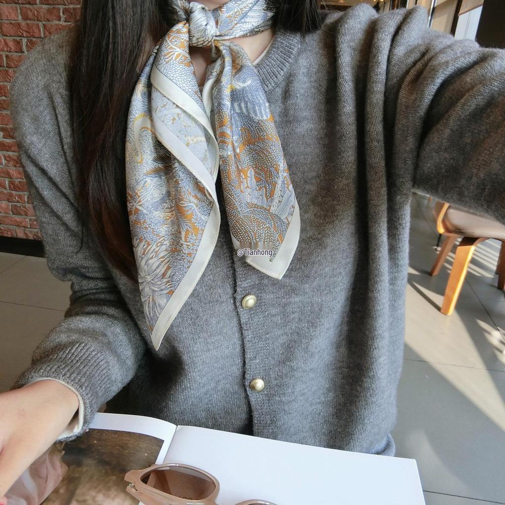 Women's Gold Jungle Silk Scarf: Large Square, Decorative and Sunscreen Shawl for Spring and Autumn