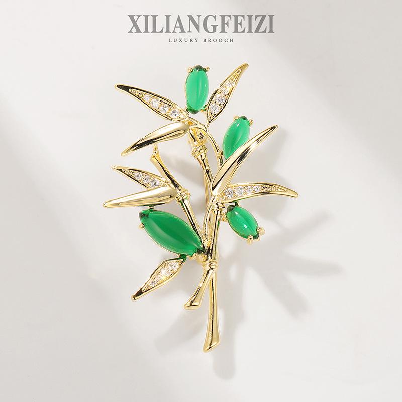 Bo Xin Yun Elegant Bamboo Brooch with Zircon Green Chalcedony - High-end Chinese Style Corsage Pin Accessory.