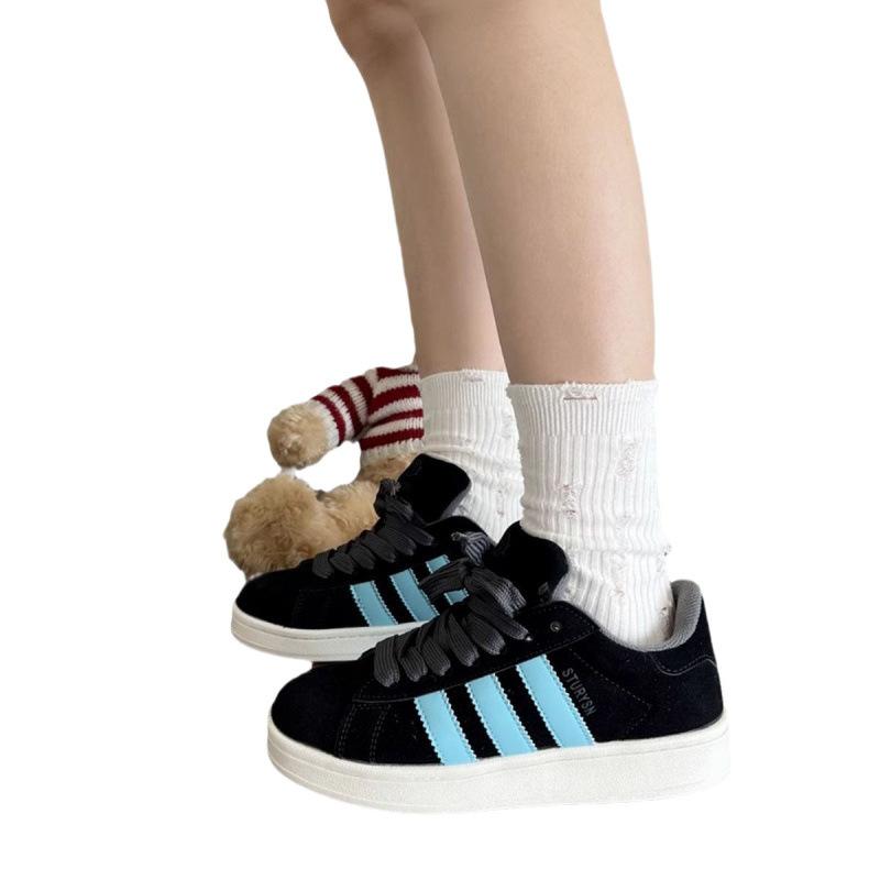 Retro women's Hong Kong style versatile couple skateboard shoes ins Guochao niche students light street shooting sports and leisure shoes women