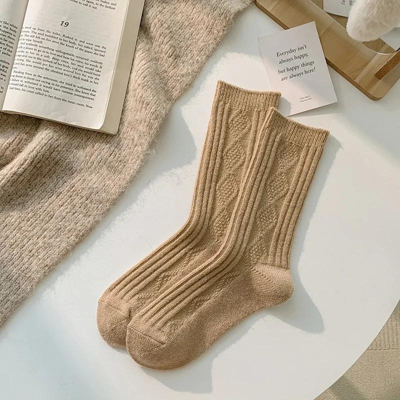 

Fashion Warm Autumn Cashmere Thick Wool White Socks Women Winter Thicken Warm Harajuku Socks Cute Thermal Japanese Solid Color 1pair