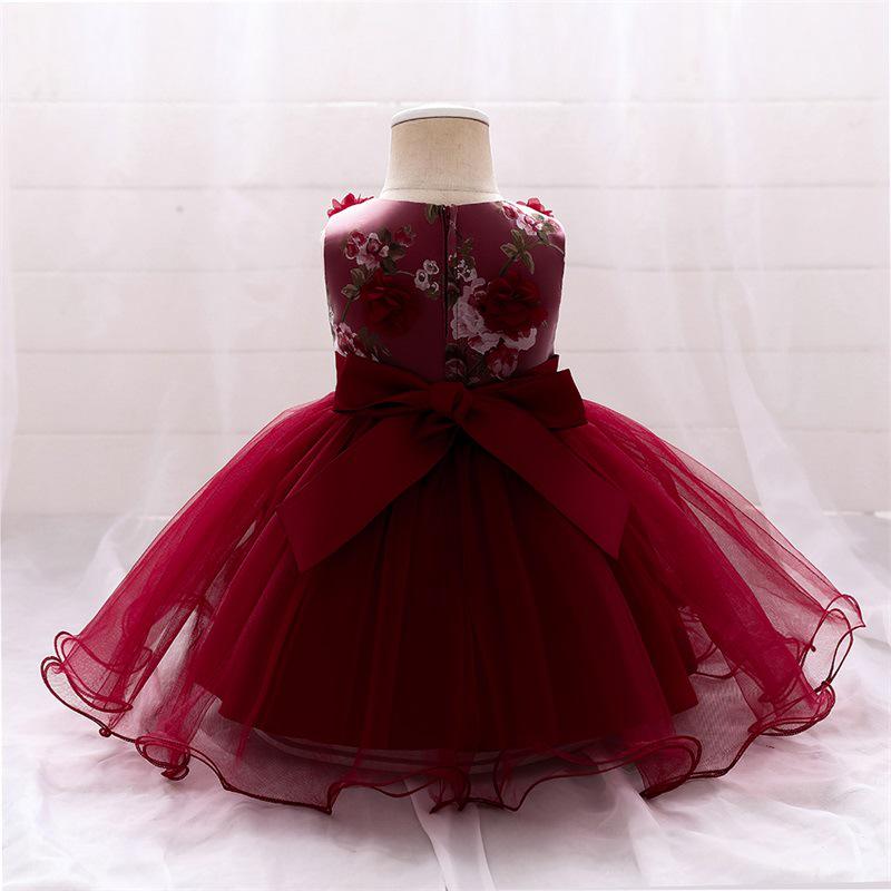 Chic Princess Birthday Dress: Fluffy Tulle, Bow, and Appliqué Design for Girls
