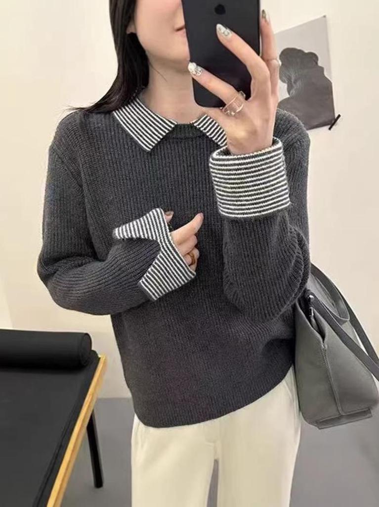 Women's Stylish Color-Block Wool Sweater with Dropped Shoulders, Double-Ribbed Collar, Perfect for Autumn and Winter Versatile Commute Wear.