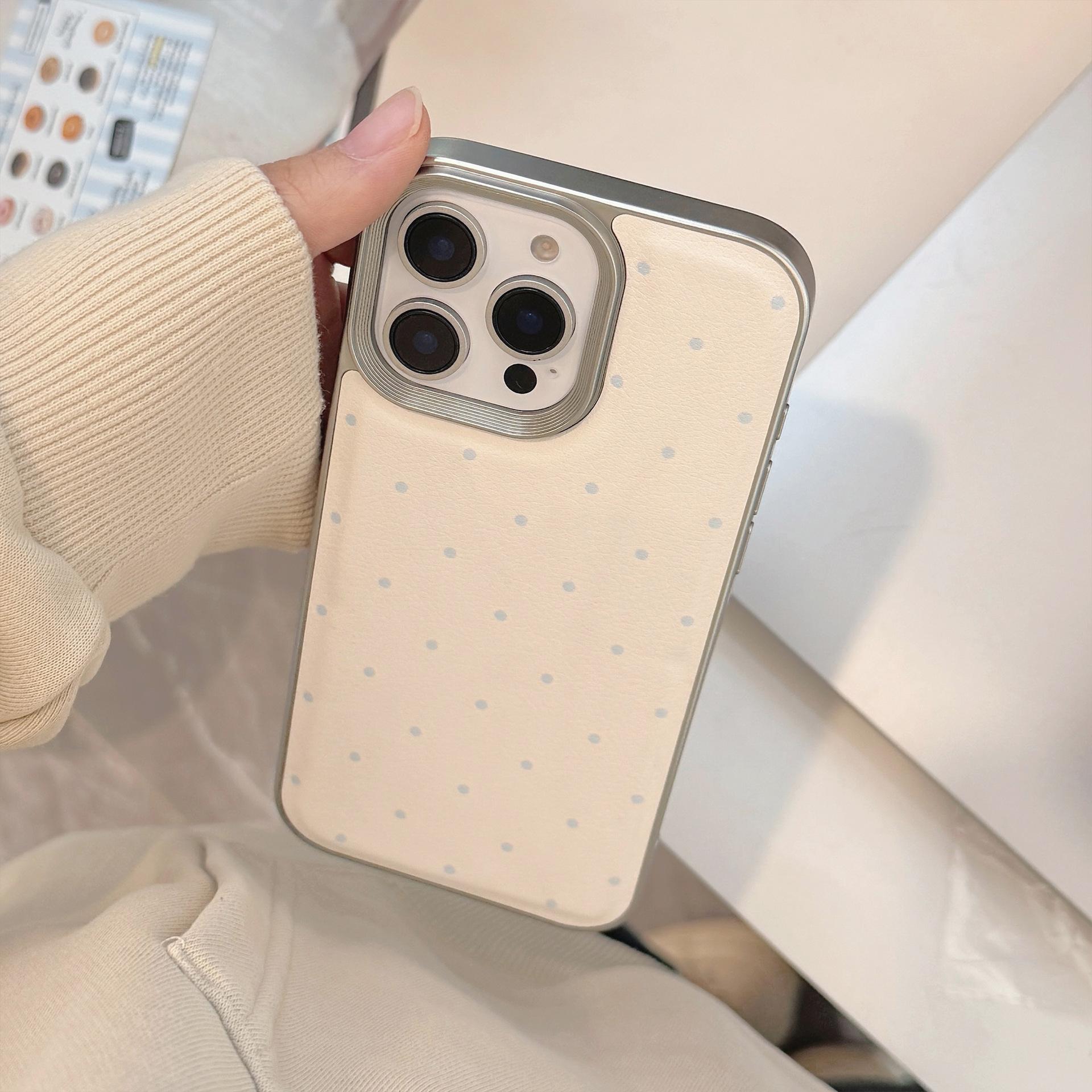 

Korean Simple Polka Dots Apple 16 Mobile Phone Case 14promax Leather 15 Suitable for IPhone 13 Personality 11 Couples 12pro(6.1)