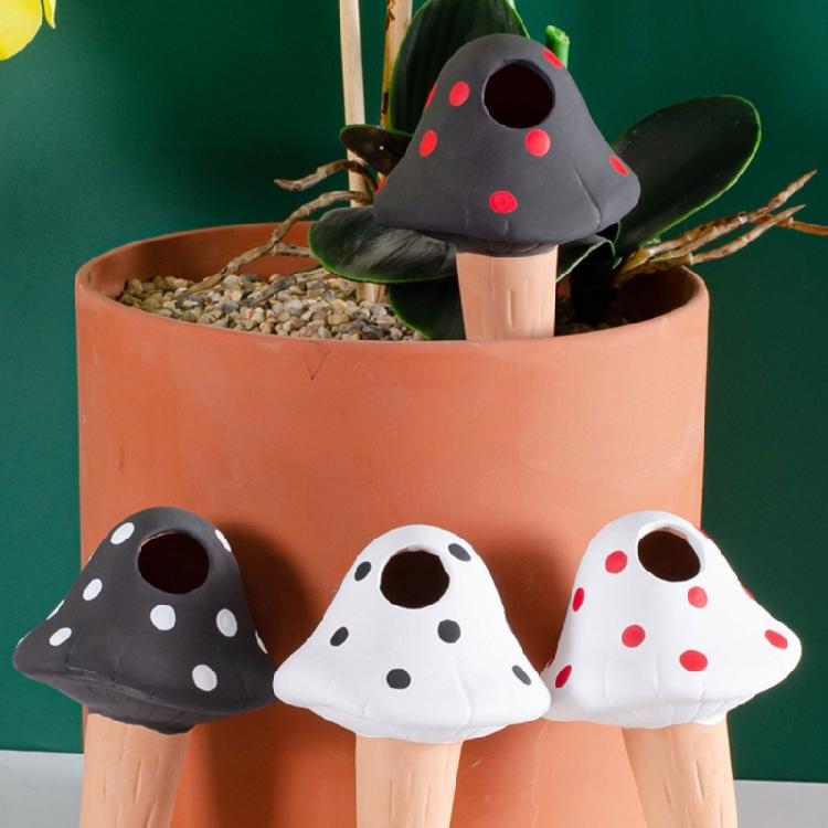 Set med 4 självvattnande spikar Terrakotta Växtvattningspikar Anordning Inomhus