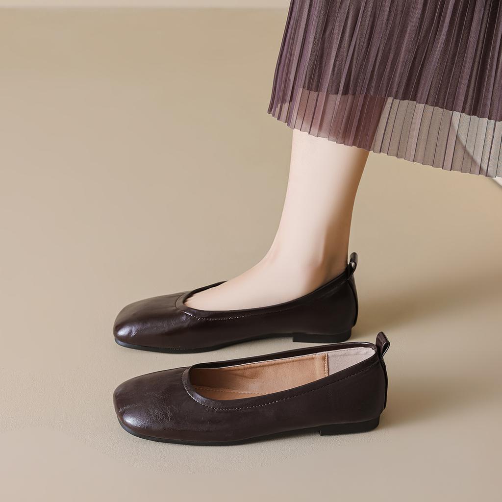 Weiwei Girl 389-7 Retro Grandma Shoes Square Head Single Shoes Women's Flat Bottom One Pedal Soft Sole Shallow Mouth Commuting Women's Shoes