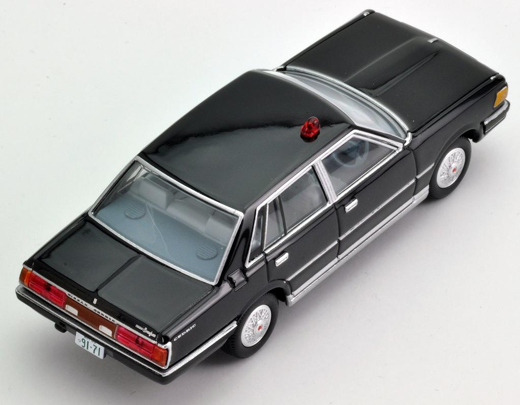 Tomica Limited Vintage Neo Special Investigation Frontline 04 Cedric Finished Product 1/64 LV-NEO (Black)