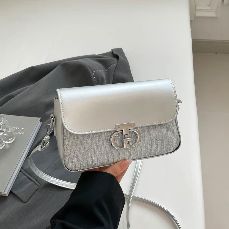 New fashion trend retro trend solid color underarm bag high texture niche shoulder messenger bag