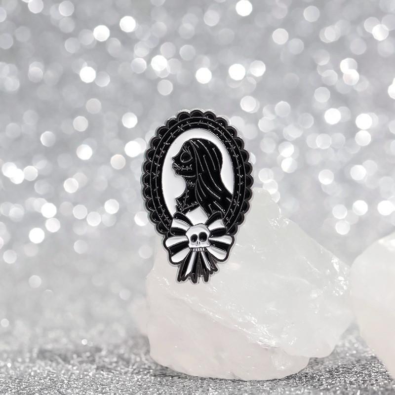 Colorful Alloy Cartoon Character Brooch Qhxz2776 And Qhxz2777 For Trendy Personal Accessories