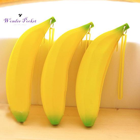 Fashion Silicone Banana Shape Coin Purse Zipper Makeup Brush Bag Storage Pouch