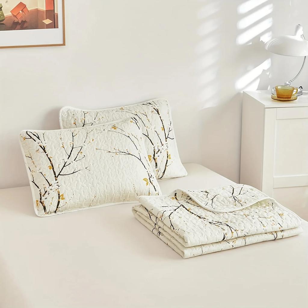 Classic Floral Print Non-Slip, Universal Warmth Bedding Ramadan 3 Piece, Quilted Patchwork Bed Skirt Set