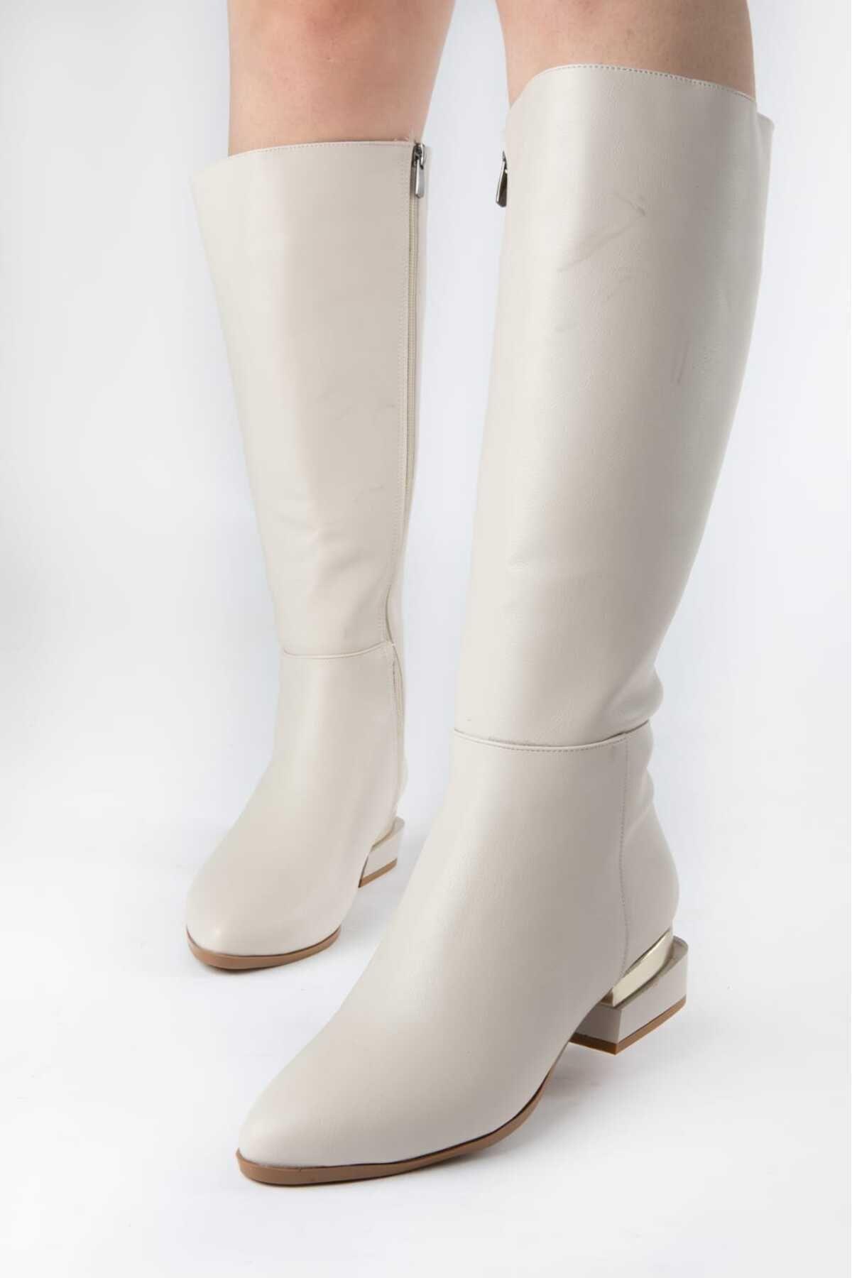 

Женские современные стильные модные ботинки, сапоги из искусственной кожи, металлические детали на каблуке 36