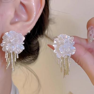 1 Pair Women Earrings Tassel Flower Shape Rhinestone Decor Vintage Style Luxury
