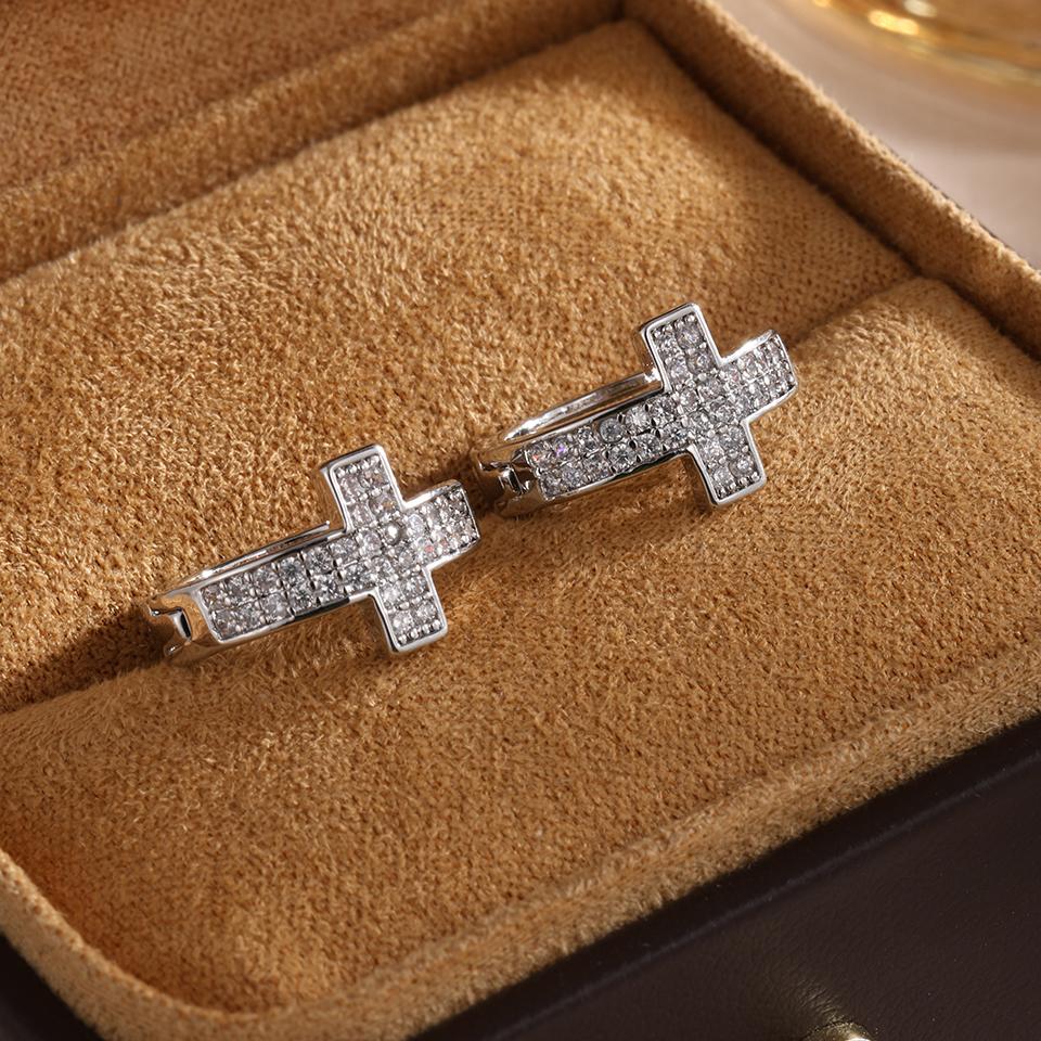 

ZAKOL Хип-хоп Рок Ice Out Кубический цирконий Серьги-пусеты с крестом для мужчин женщин Панк Персонализированные Модные Вечеринка Циркон Подарки