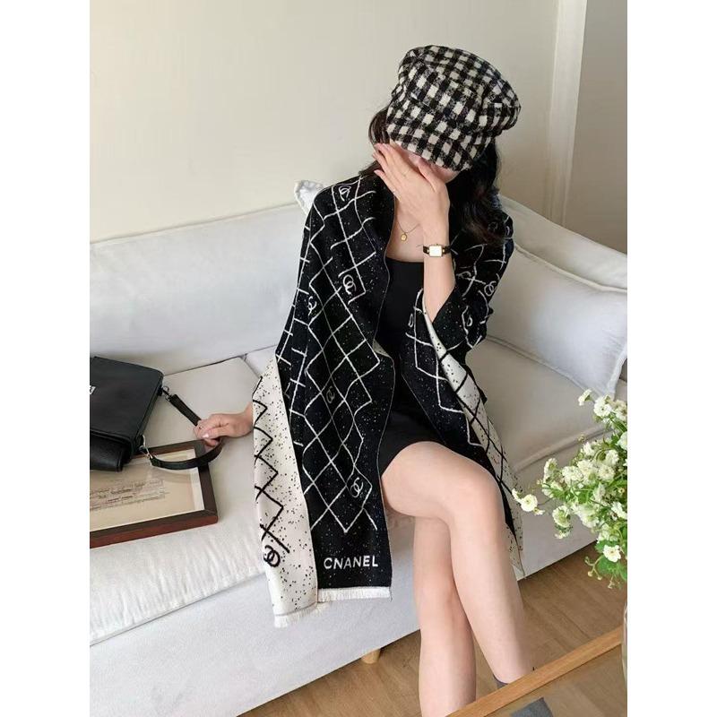 

New Xiaoxiang Wool Blend Classic Light Luxury Letter Shawl Scarf Scarf 190*65CM