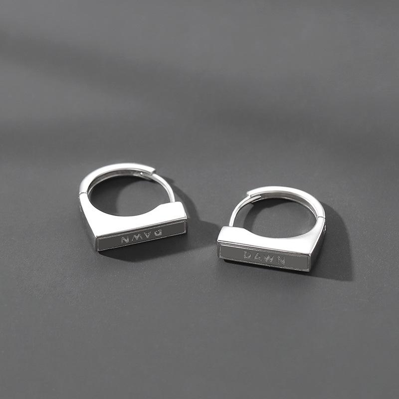 Retro-Style Men's Ear Clips with Unique Design