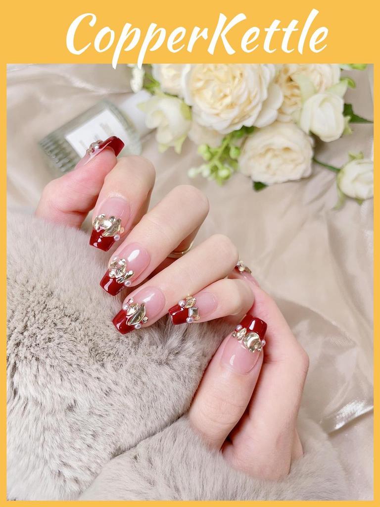 New Year's Handcrafted Nail Art With Gentle Aurora Rhinestones For Ladies
