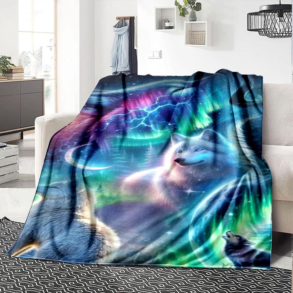 Wolf Art Print Flannel Blanket High Quality Warm Comfortable Cover for All Seasons Perfect for Gifts Home Decor