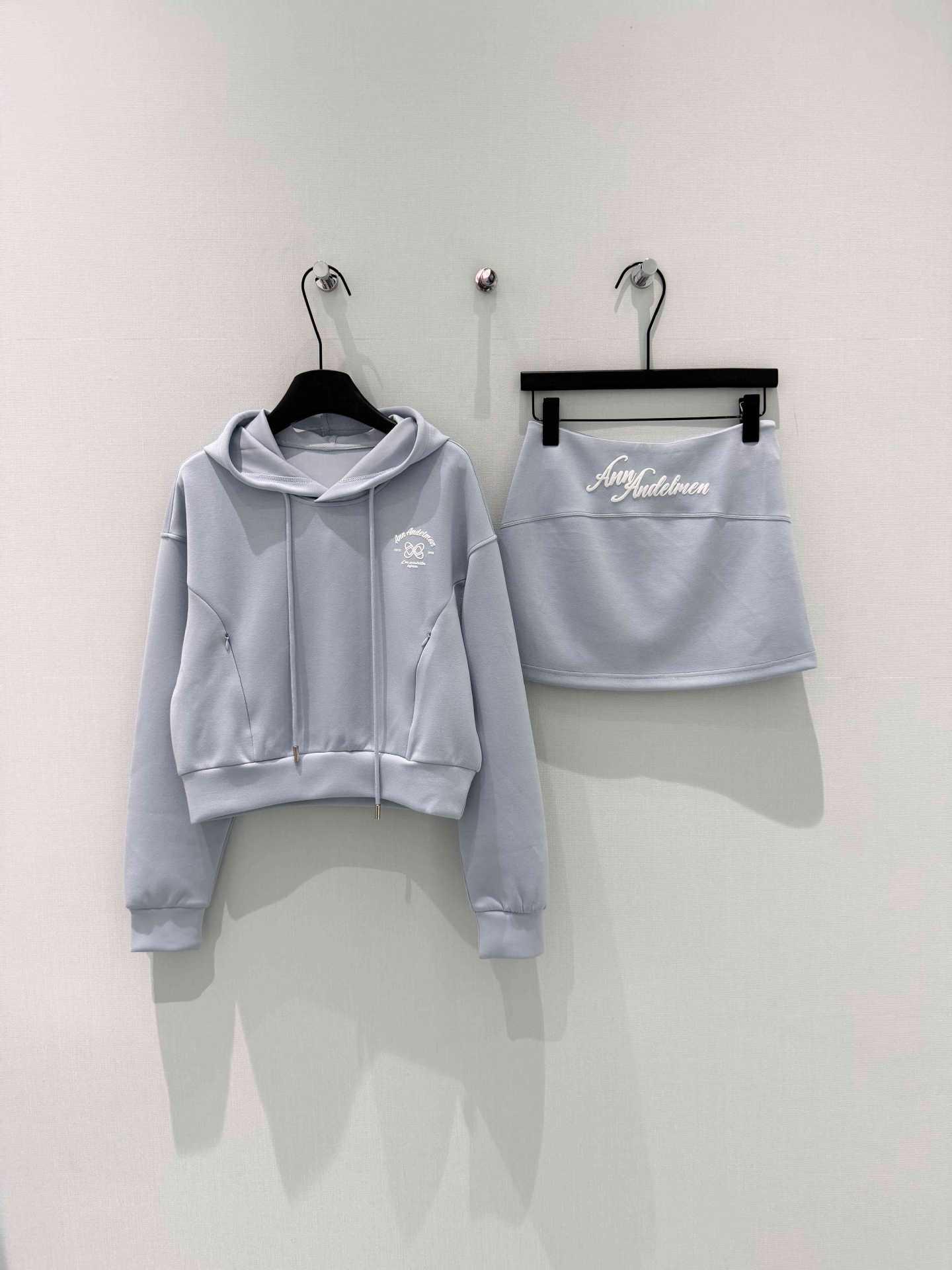 

Nan You Women s Spring Hooded Sweatshirt & High-Waisted Short Skirt Set with Letter Print Medium синий